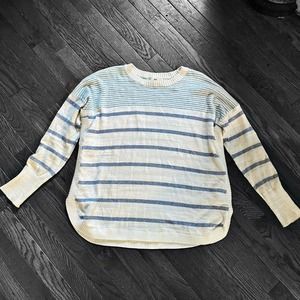 Vineyard Vines Blue and White Striped Sweater Size M